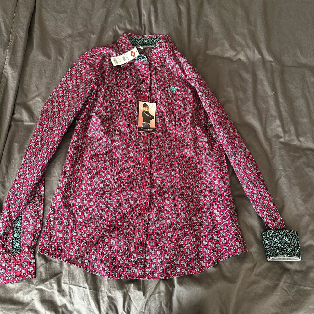 Cinch Vibrant red and Black Geometric Shirt